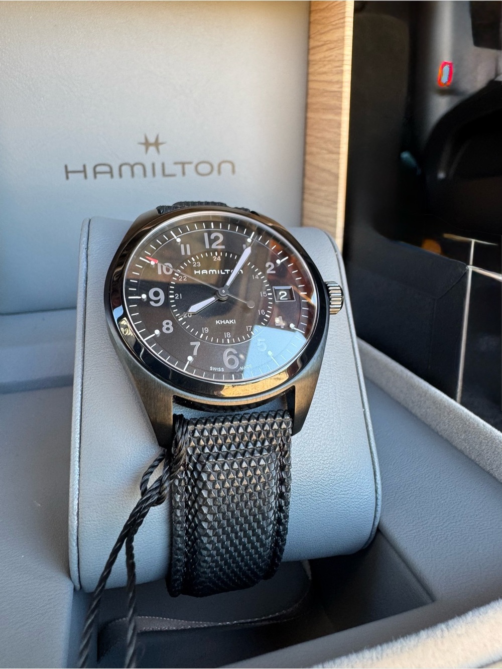 Hamilton Khaki field quartz full leather strap